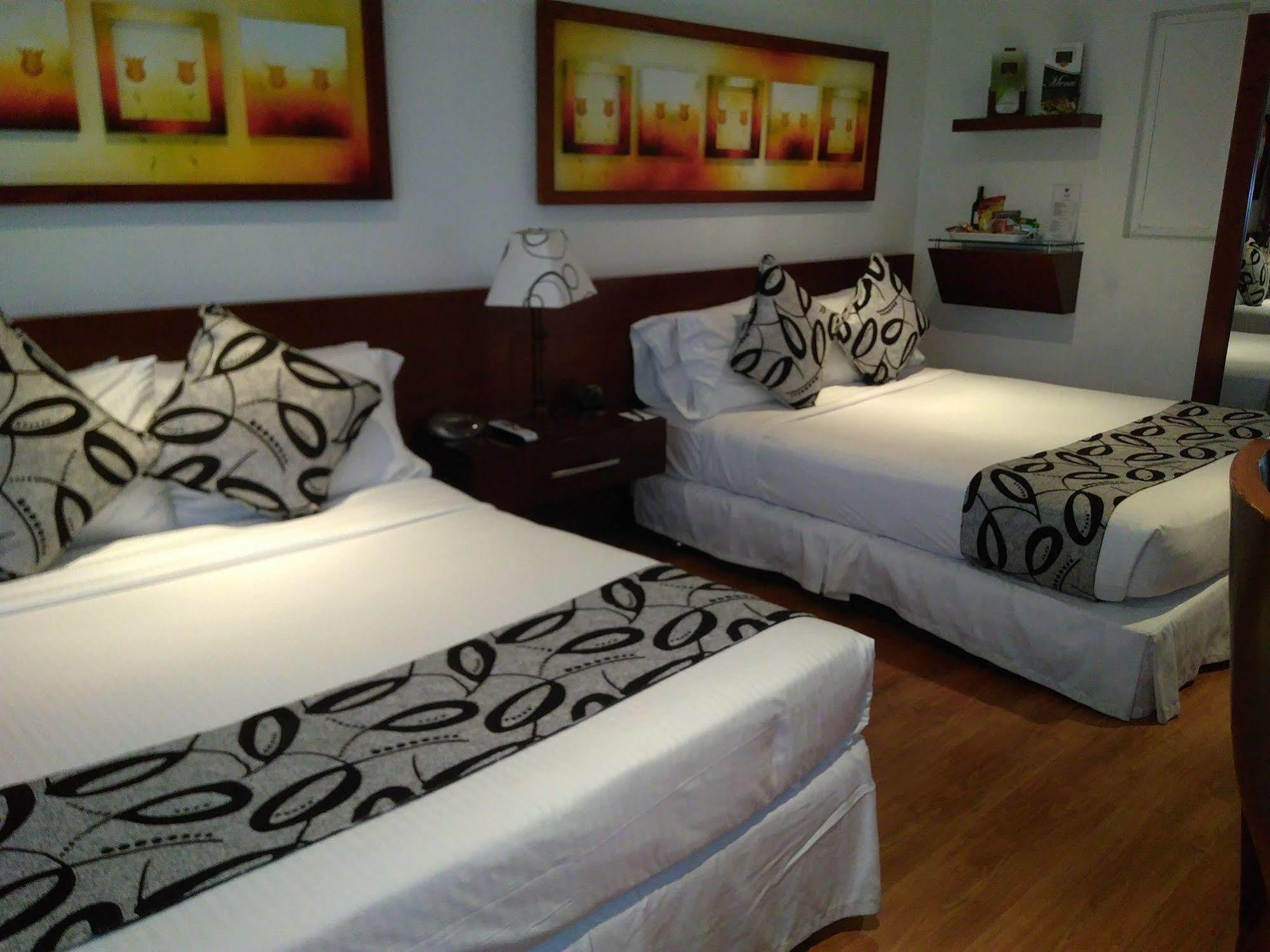 Hotel Marbella Chico Bogotá Dış mekan fotoğraf